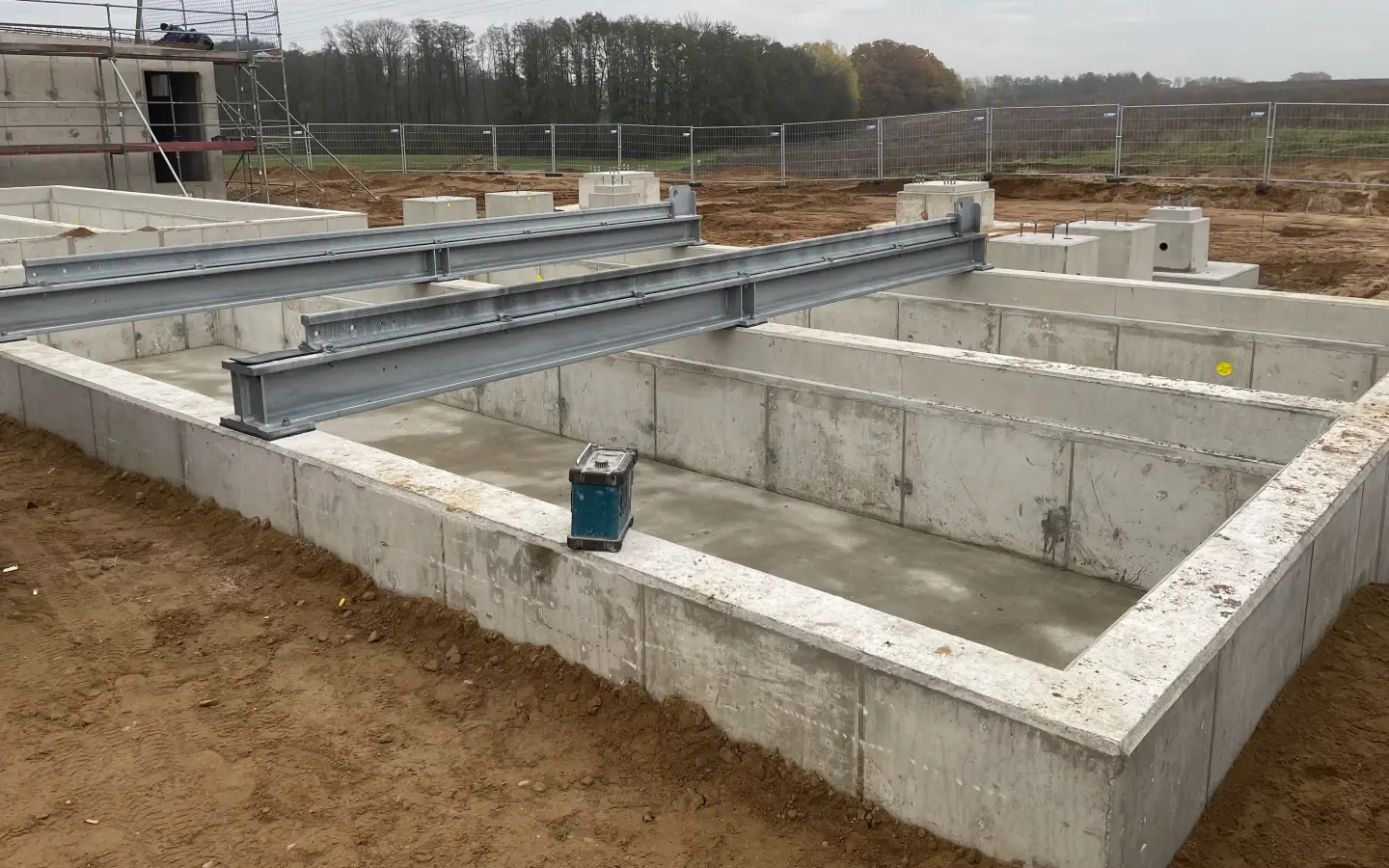 hero-x1fullscreen-x11-x11x