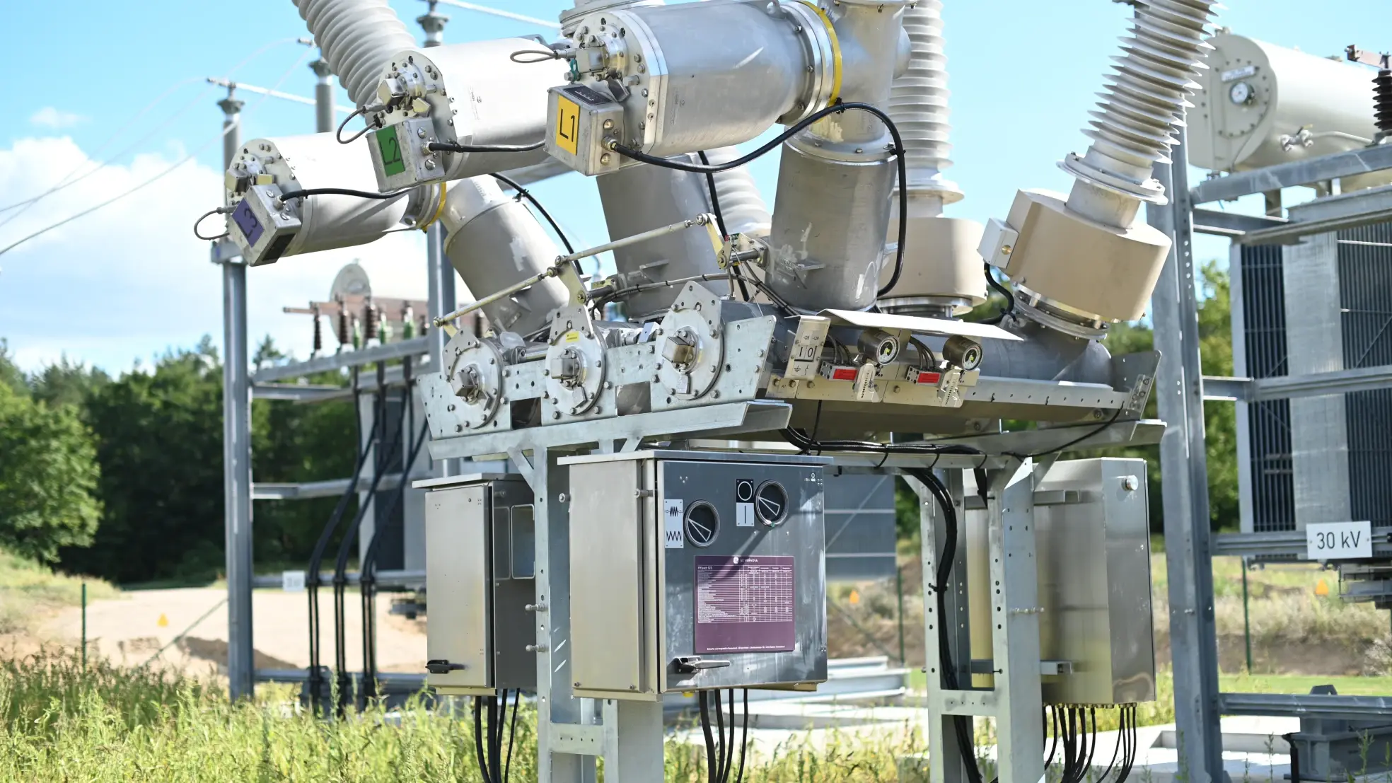 hero_hoch_und_h_chstspannungsschaltanlagen_1_5x